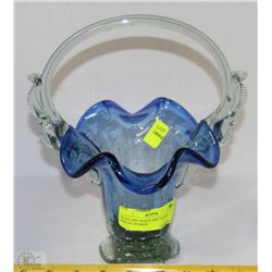 BLUE AND WHITE ART GLASS BRIDAL BASKET