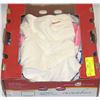 Image 1 : FLAT OF 7 NEW BABY BORN CLOTHES