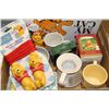 Image 1 : FLAT OF GARFIELD AND WINNIE THE POOH COLLECTIBLES