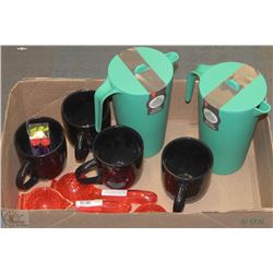 NEW KITCHEN LOT WITH MUGS, JUICE JUGS & VARIOUS