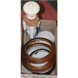 CORELLE DISHES, 19" NUTCRACKER MAN & 3 PLATE