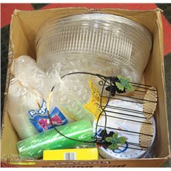 LARGE BOX W/PARTY TRAYS & LIDS, DUAL