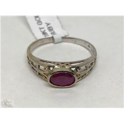 #6-18K GOLD RUBY RING SIZE 6.5