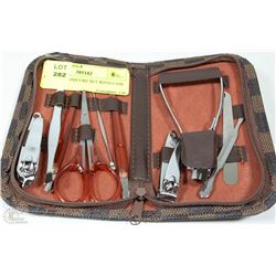 10 PIECE MANICURE SET WITH CASE