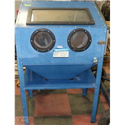 POWERFIST FLOOR MODEL SANDBLASTING CABINET