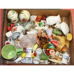 LARGE FLAT OF ESTATE ITEMS