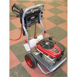 BRIGGS AND STRATTON PRESSURE WASHER 2700PSI