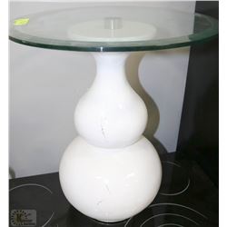 ROUND GLASS DECORATIVEN END TABLE