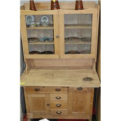 VINTAGE HOOSIER WITH GLASS HUTCH