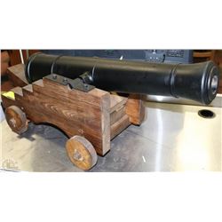 44MM CAL BLACK POWDER CANNON SHOOTS GOLF BALLS