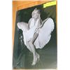 Image 1 : 75) MARILYN MONROE NEW TIN SIGN