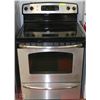 Image 1 : GENERAL ELECTRIC CERAMIC TOP STOVE WITH  SELF