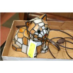 COLLECTIBLE CAT LAMP