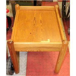 SOLID WOOD END TABLE
