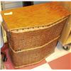 Image 1 : VINTAGE CLOTHES HAMPER