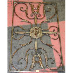 METAL ART WALL HANGING