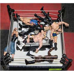 WRESTLING RING WITH ASSORTED WRESTLING FIGURINES