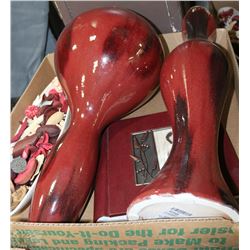 BOX WITH SHOWHOME DÉCOR - 2 EXTRA LARGE VASES,