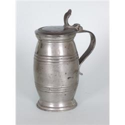 Zinn - Kupfer - Messing - Bronze : Bierkrug. Zinn. Tonnenförmige Wandung mit Wulstzierringen. Auf fl