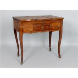 Möbel - Einrichtung : Poudreuse. Nadelholz, Eiche, Nußbaum und Palisander furniert. Auf hohen, leich