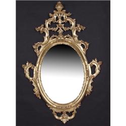 Möbel - Einrichtung : Rokoko-Spiegel. Holz geschnitzt und vergoldet. Aus Blumen, Blattwerk, C-Schwün