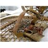 Image 5 : Antique Snowshoes