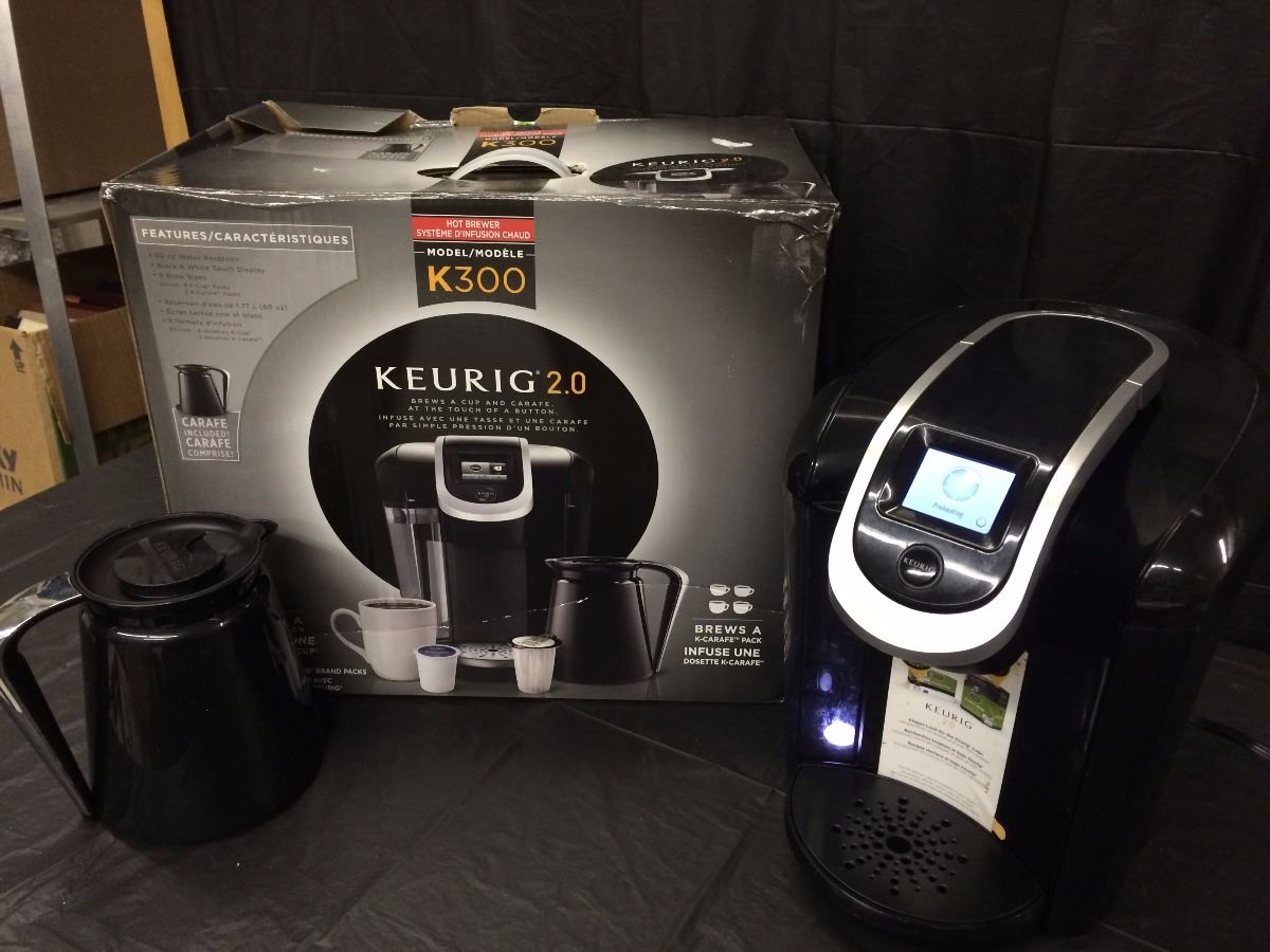 BRAND NEW KEURIG 2.0 MODEL K300 COFFEE MACHINE