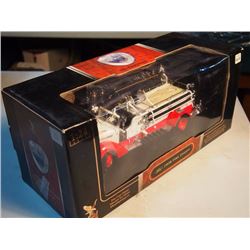 Road Signature - 1/24 1938 Ford Fire Engine, Die Cast Metal W/ 24k Gold Plated Coin
