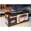 Image 1 : Ertl Collectibles - 1/18 Ford Taurus, Nascar 2000 Edition, Proshop