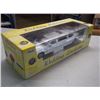 Image 1 : 1/18 2000 Lincoln Town Car Stretch Limo, Wedding Limousine, Special Edition