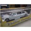 Image 2 : 1/18 2000 Lincoln Town Car Stretch Limo, Wedding Limousine, Special Edition