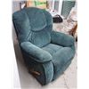 Image 1 : Forest Green Recliner 28"x36"x40"
