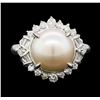 Image 2 : Pearl and Diamond Ring - Platinum