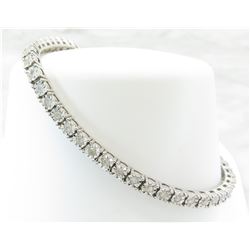 0.72 ctw Diamond Bracelet - 10KT Gold