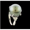 Image 4 : Pearl and Diamond Ring - Platinum
