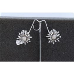 14K WHITE GOLD EARRING:11.8g/Center Cubic zirconia:0ct