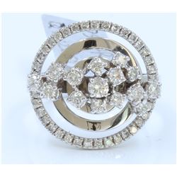 14K WHITE GOLD RING: 9.68g / Diamond: 0.93ct / Diamond: 0.1ct