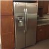 Image 1 : GENERAL ELECTRIC PROFILE STAINLESS STEEL FRENCH DOOR FRIDGE/FREEZER COMBO