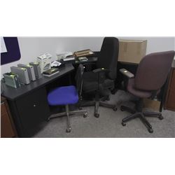BLACK CORNER DESK WITH 3 OFFICE CHAIRS