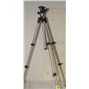 Image 1 : TRIPOD