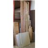 Image 1 : LOT OF ASSORTED SHEETS OF PLYWOOD AND 2X4'S