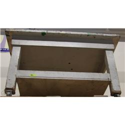 SMALL WORK / CUTTING TABLE