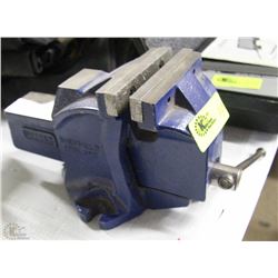 BENCH VISE