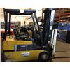 Image 2 : YALE 3500LB ELECTRIC FORKLIFT 24" L.C, 177" MAX