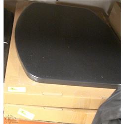 LOT OF 2 TABLE DISPLAYS