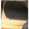 Image 1 : LOT OF 2 TABLE DISPLAYS