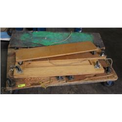 LOT OF ASSORTED WOOD DOLLYS