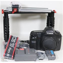 CANON EOS 5D PROFESSIONAL CAMERA WITH ACCESSORIES