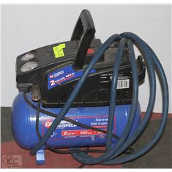 CAMPBELL HAUSFELD COMPRESSOR AND HOSE 2 GAL