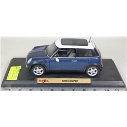 MAISTO DIE CAST MINI COOPER 1:24 MODEL CAR